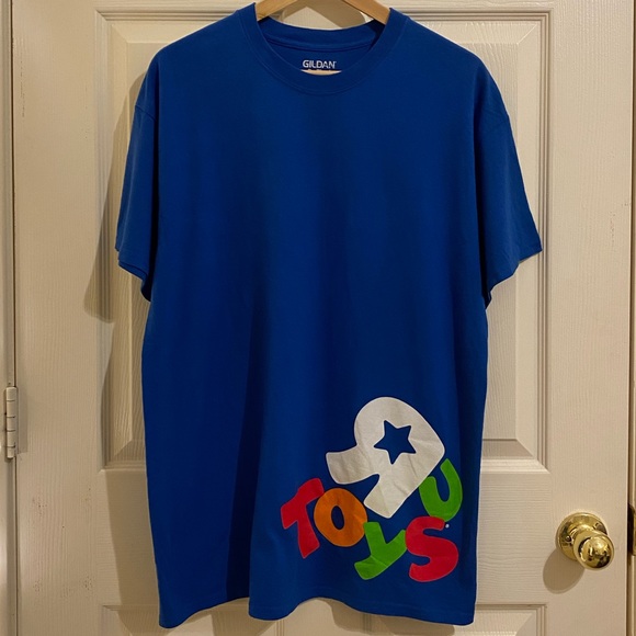 Gildan Shirts Vintage Toys R Us Employee Tee Poshmark
